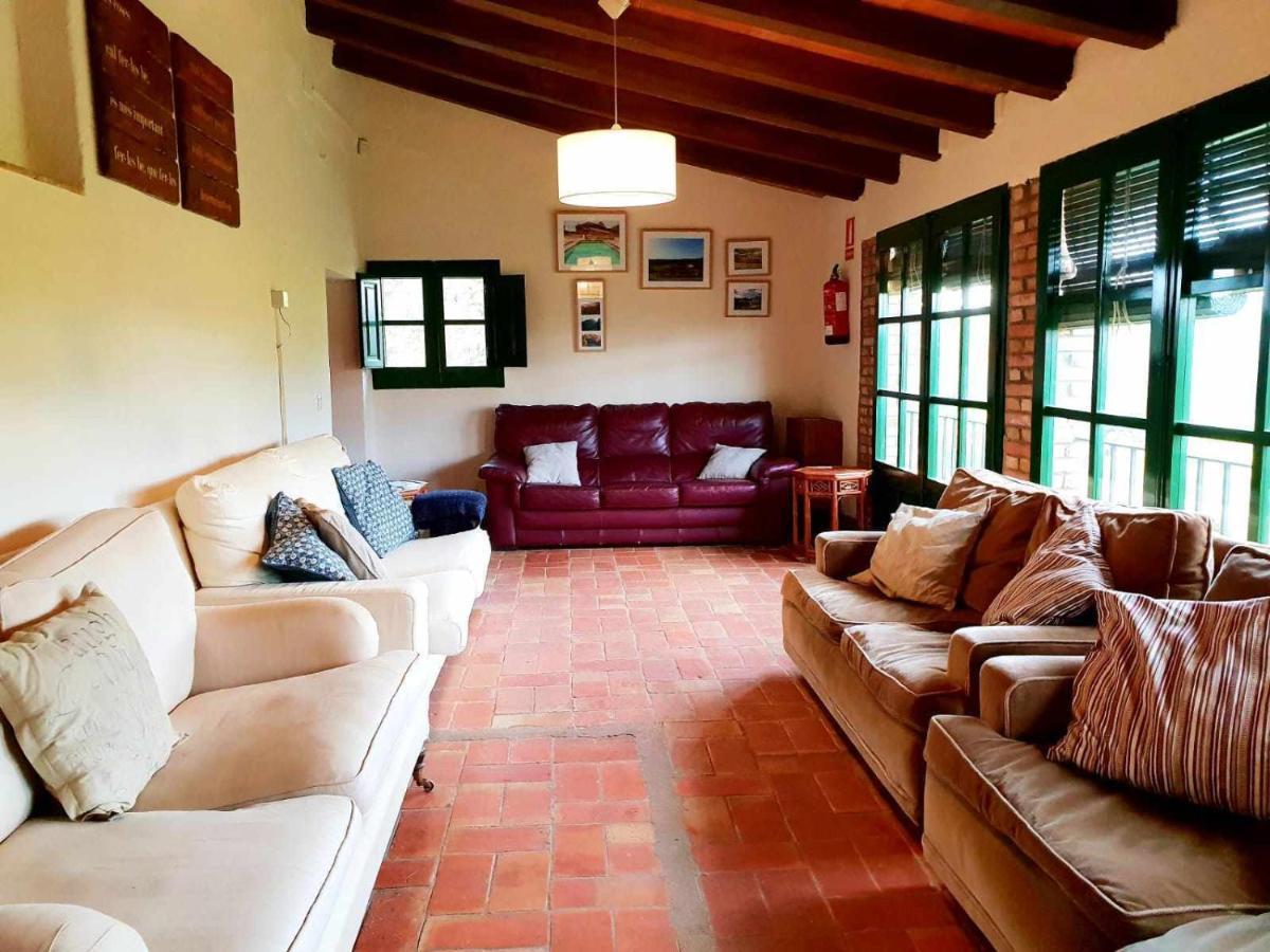 Villa Entre Banyoles Besalu Hasta 30 Personas à Gérone Extérieur photo